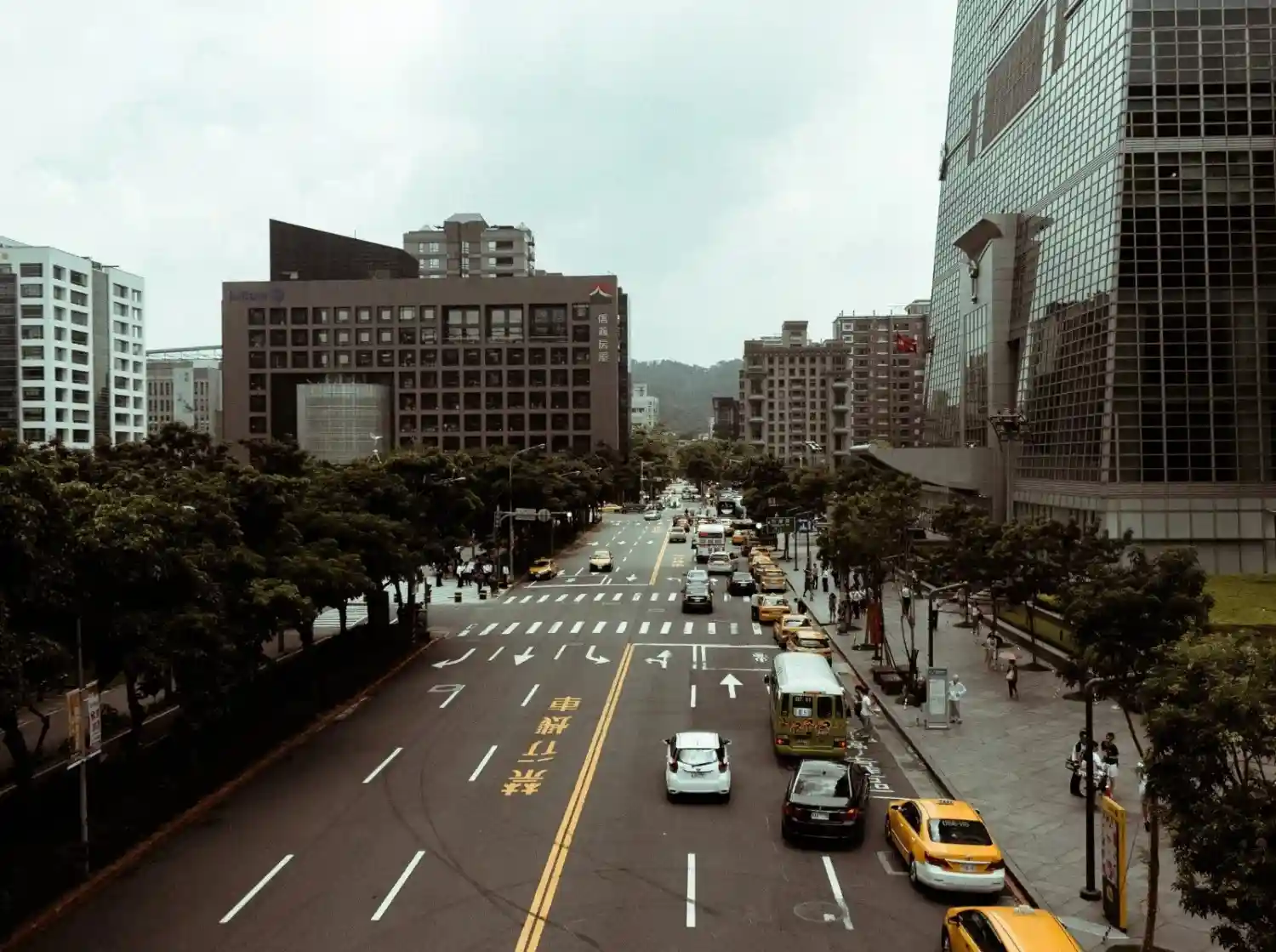 Spruce-grove-to-edmonton-Airport-Nearby-Areas